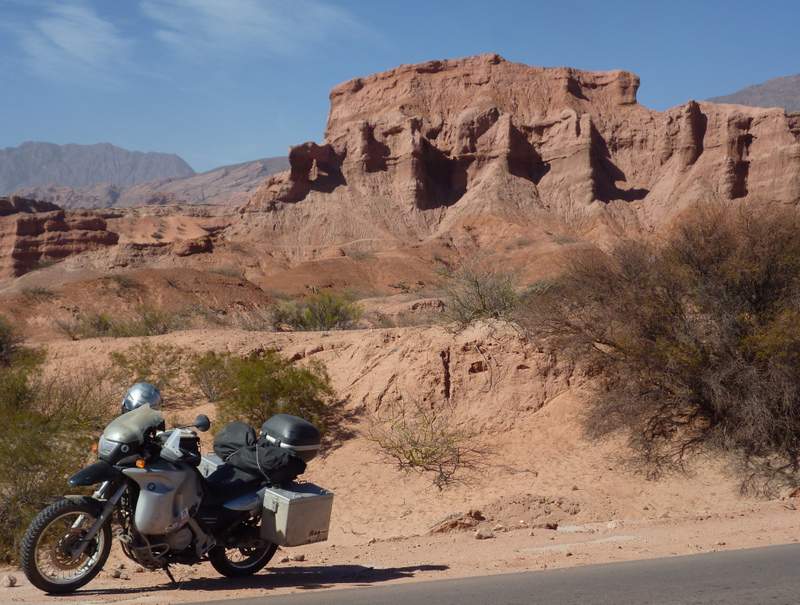 006 Salta To Cafayate Red Rock Windows 1st Aug 2012.jpg